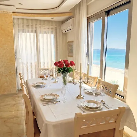 Beachfront & Sea View 110 Apartment Durres