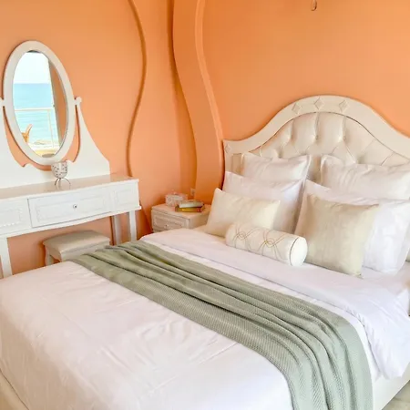 Beachfront & Sea View 110 * Durres